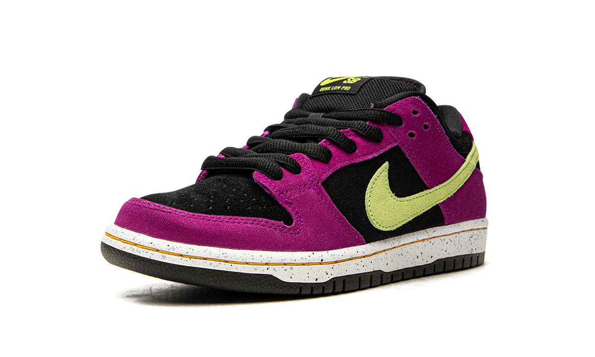 SB Dunk Low "ACG Terra Red Plum" BQ6817 501