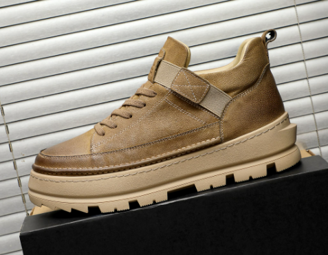 UGG Leather Low-Top Sneaker – Tan
