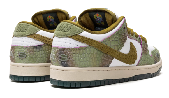 Nike SB Dunk Low "Alexis Sablone - Chameleon" - HJ3386-300