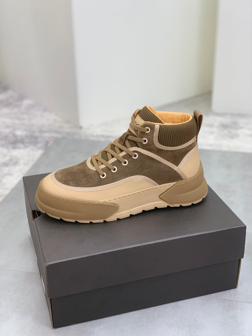 UGG Shearling Lace-Up Winter Boot – Olive & Sand